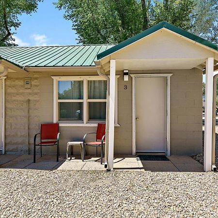 Mount Carmel Motel & Rv Near Zion Np Bryce Room Exterior photo